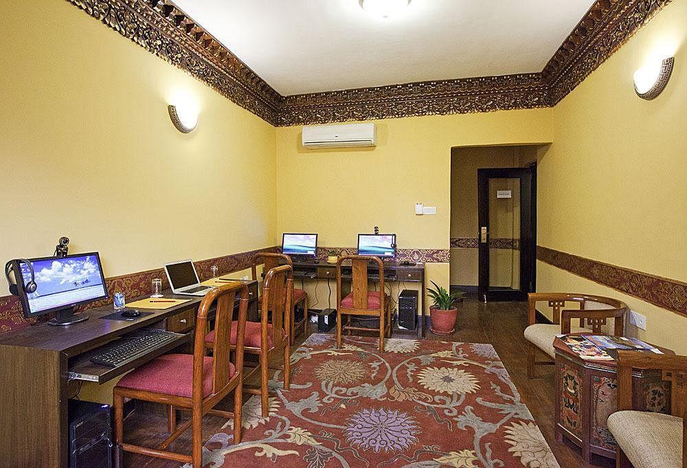 Hotel Tibet International Катманду Екстериор снимка