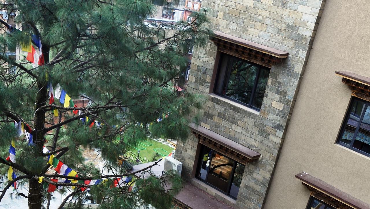 Hotel Tibet International Катманду Екстериор снимка