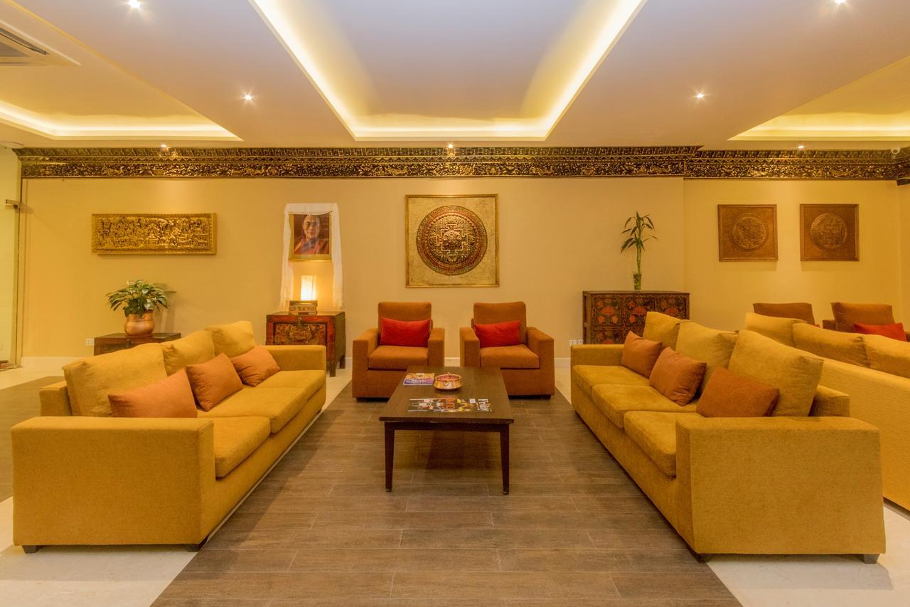 Hotel Tibet International Катманду Екстериор снимка