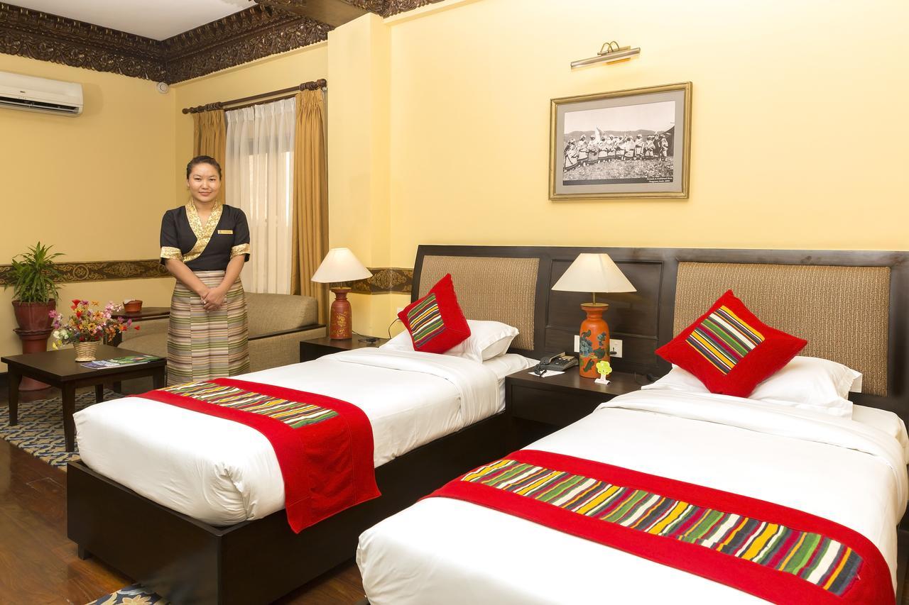 Hotel Tibet International Катманду Екстериор снимка