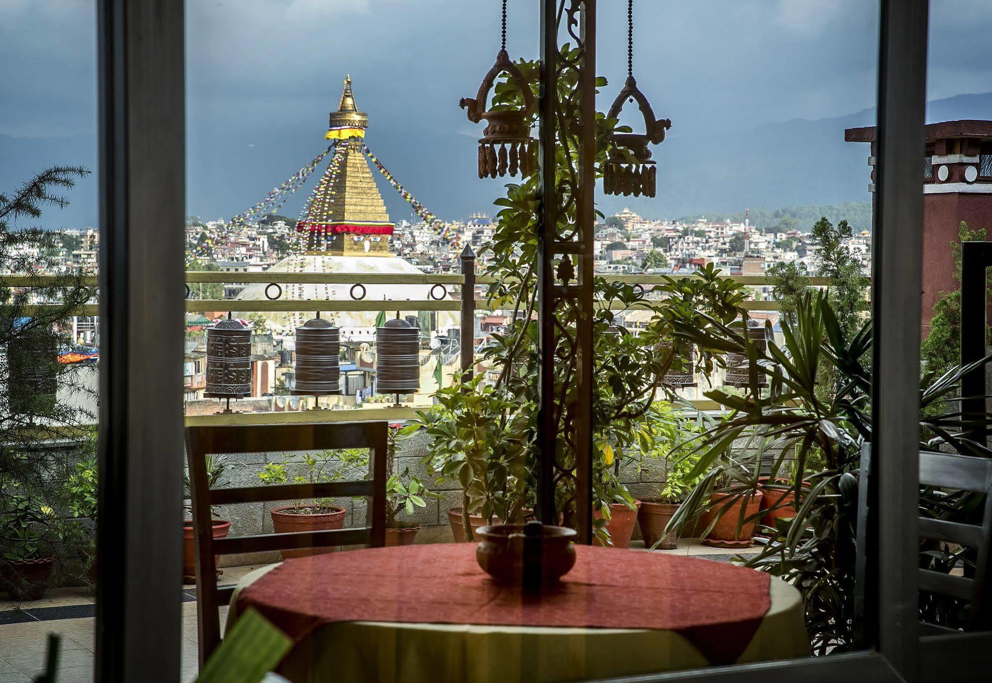 Hotel Tibet International Катманду Екстериор снимка