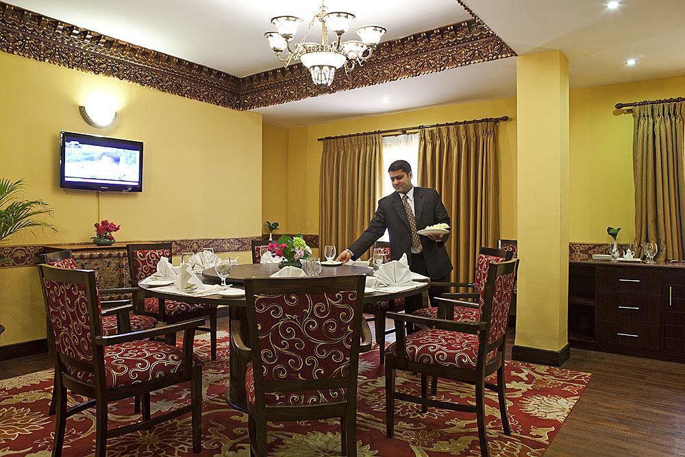 Hotel Tibet International Катманду Екстериор снимка