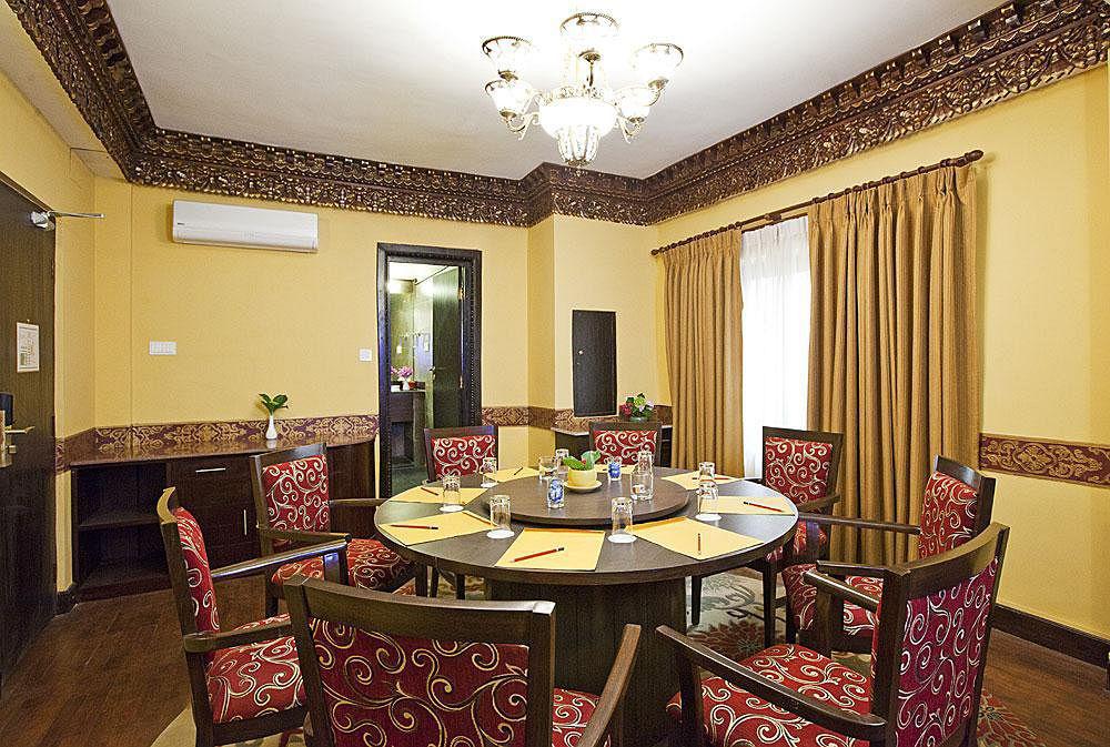 Hotel Tibet International Катманду Екстериор снимка